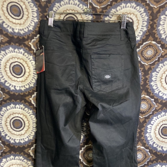 Dickies CURVY Fits Like Size 9 Slim Fit Jeans 31” inseam - Picture 9 of 13